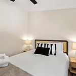15 Min To Beach And Zoo - Hot Tub - Cozy Fire Villa Pit