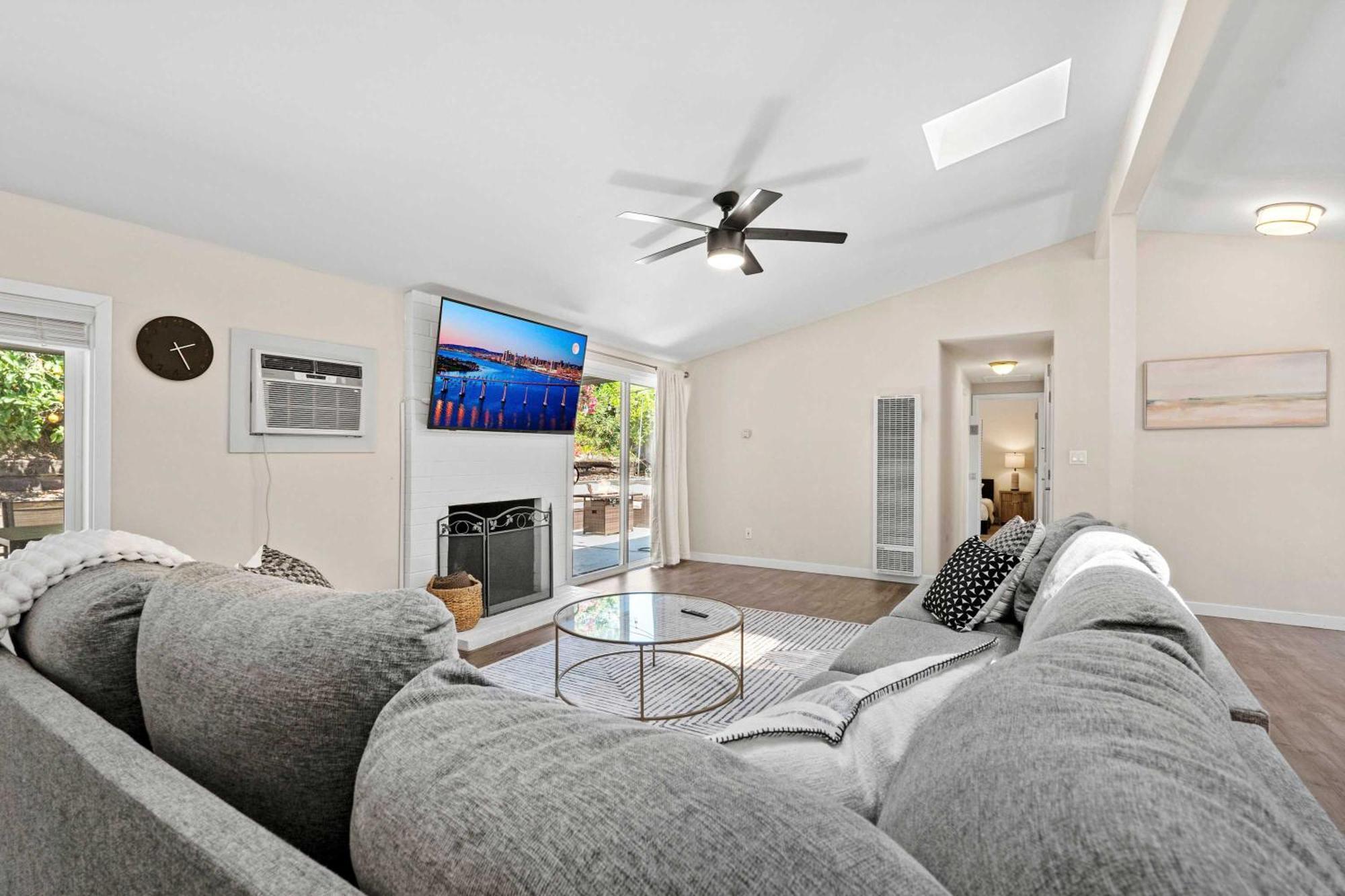 Holiday home 15 Min To And Zoo - Hot Tub - Cozy Fire Pit