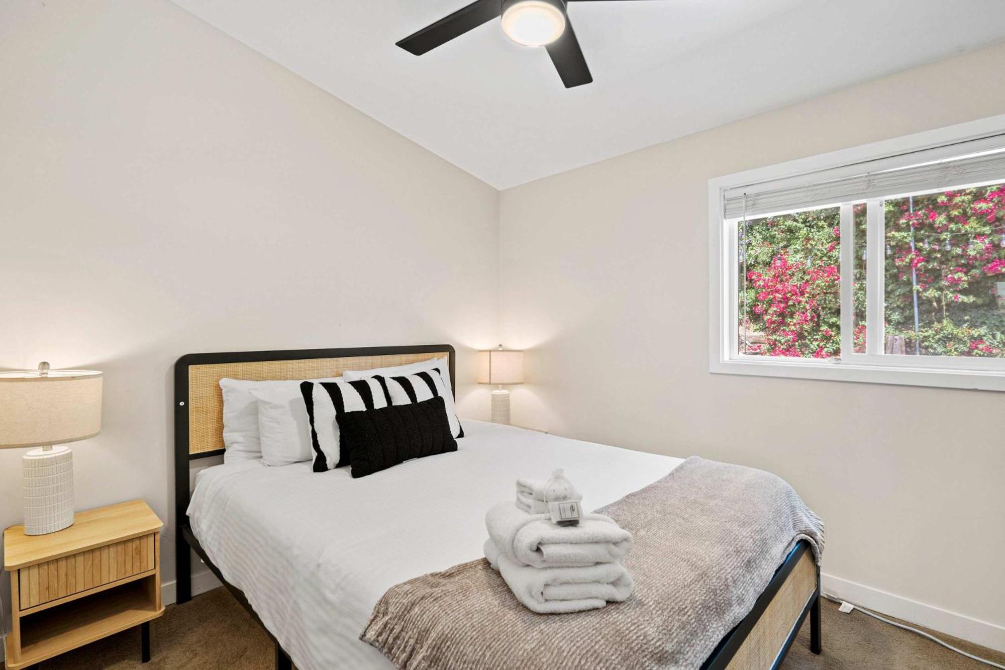 15 Min To And Zoo - Hot Tub - Cozy Fire Pit San Diego